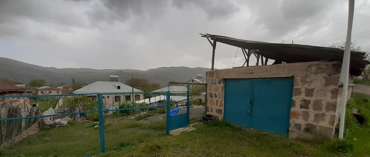 Home Garni Exterior photo